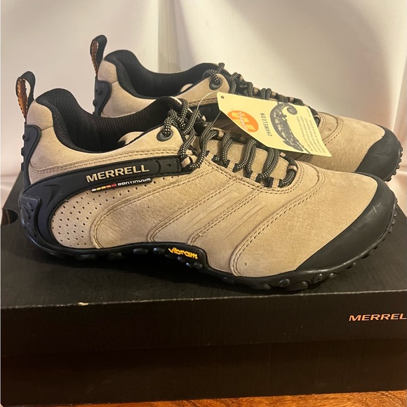 Merrell Cameleon ll Men's Beige and Black Athletic Shoes
